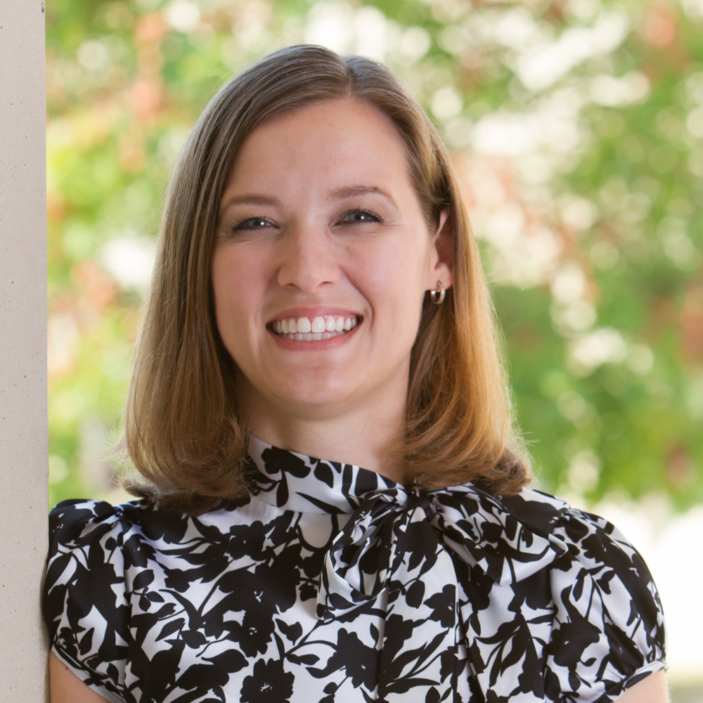 Dana Newcomer headshot